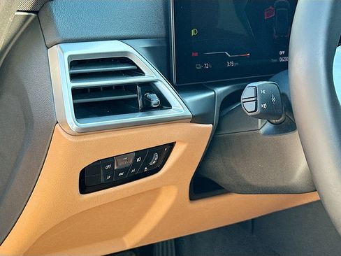 Used 2025 BMW i4 eDrive40 w/ M Sport Package image 10