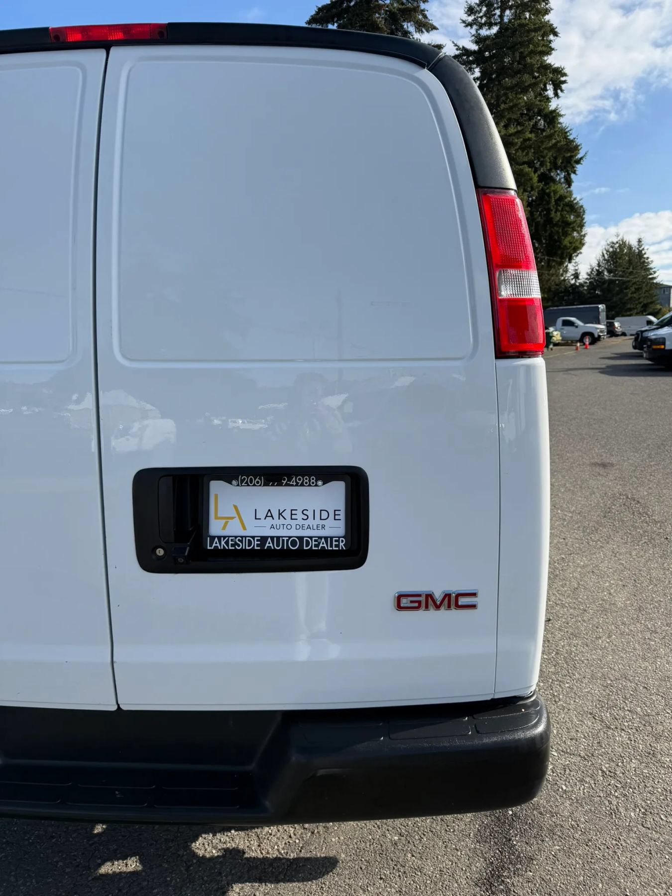 Used 2023 GMC Savana 2500 w/ Driver Convenience Package RWD image 12