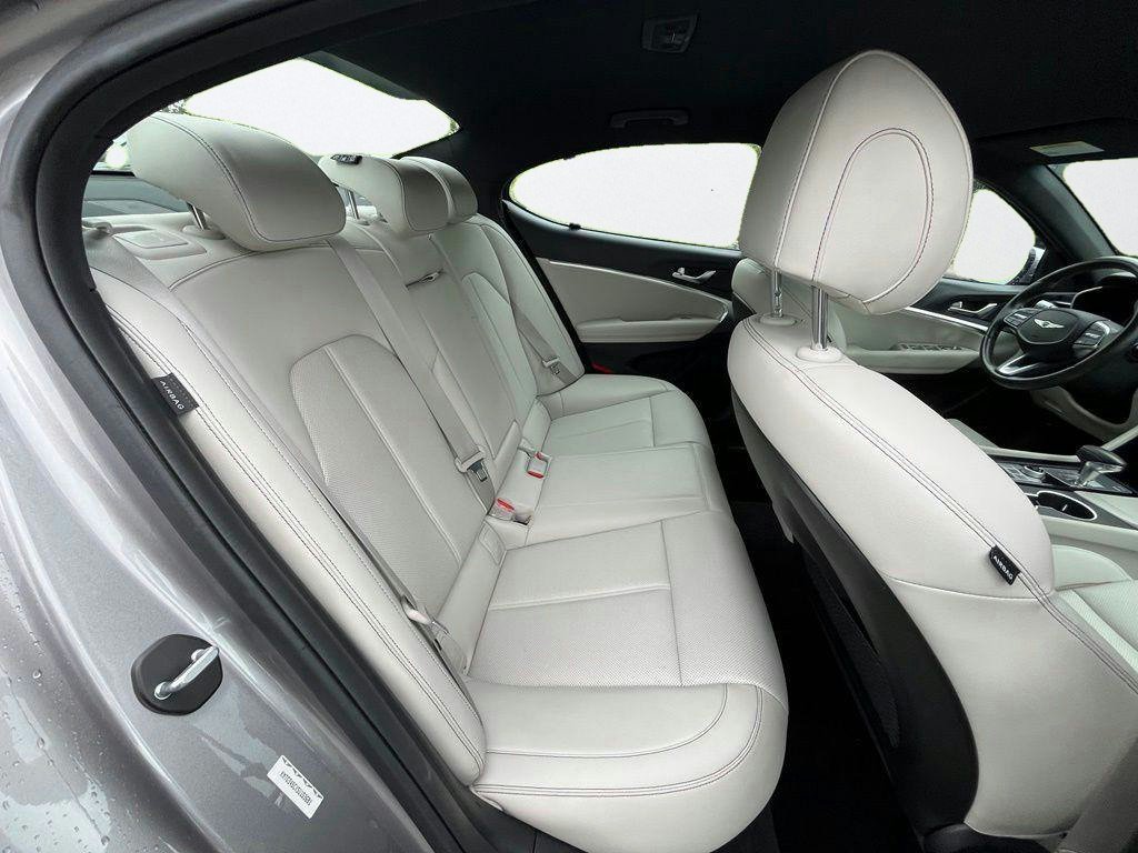Used 2025 Genesis G70 2.5T AWD/4WD image 25