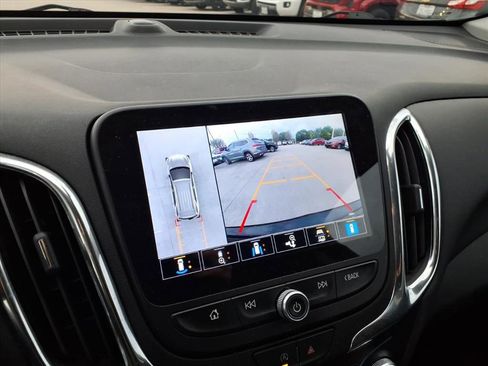Used 2024 Chevrolet Equinox LT FWD image 15