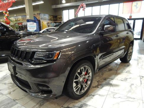 Used 2021 Jeep Grand Cherokee SRT image 9