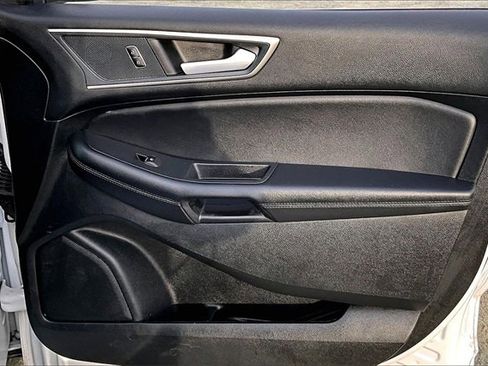 Used 2024 Ford Edge SEL image 21