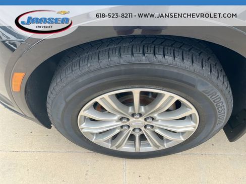 Used 2018 Cadillac XT5 Luxury w/ Driver Awareness Package FWD image 33