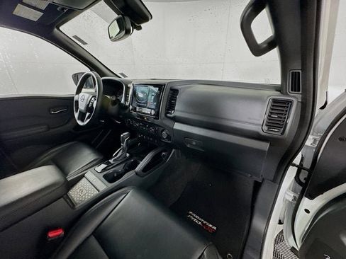 Used 2022 Nissan Frontier PRO-4X w/ Pro-4X Premium Package image 33