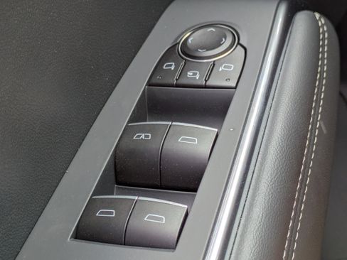 New 2026 GMC Acadia Denali w/ Super Cruise Package FWD image 24