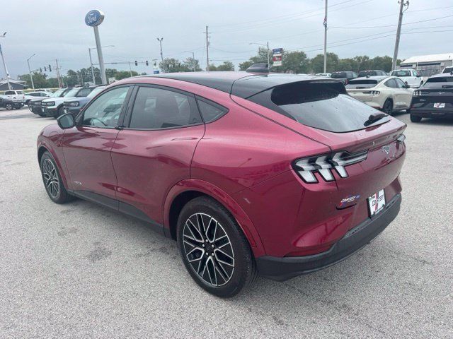 Used 2025 Ford Mustang Mach-E Premium AWD/4WD image 3