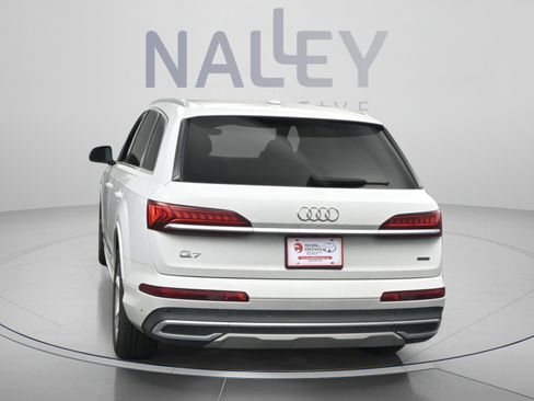 Used 2023 Audi Q7 3.0T Premium w/ Convenience Package AWD/4WD image 11