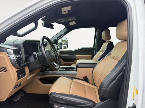 Used 2023 Ford F250 Lariat AWD/4WD image 9