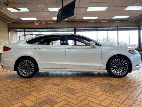 Used 2017 Ford Fusion SE w/ Fusion SE Technology Package image 7