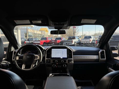 Used 2022 Ford F250 Lariat w/ Lariat Ultimate Package image 24