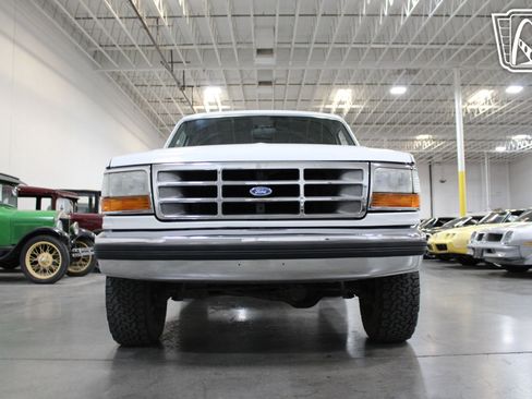 Used 1992 Ford Bronco XLT image 18