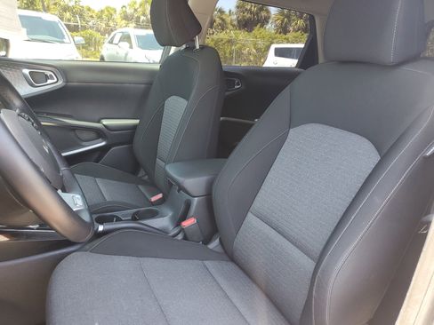 Used 2022 Kia Soul GT-Line FWD image 18