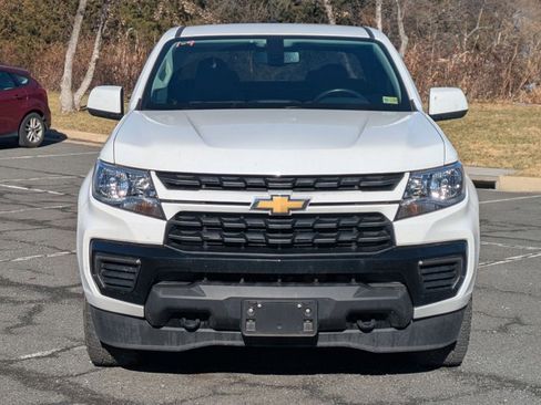 Used 2022 Chevrolet Colorado LT image 2