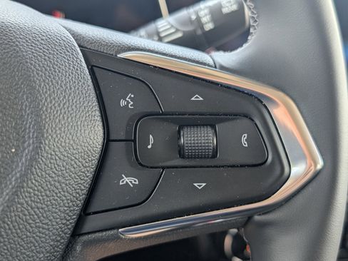 Used 2025 Chevrolet TrailBlazer LT w/ Convenience Package image 14