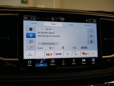 New 2026 Chrysler Pacifica Limited w/ S Appearance Package AWD/4WD image 33