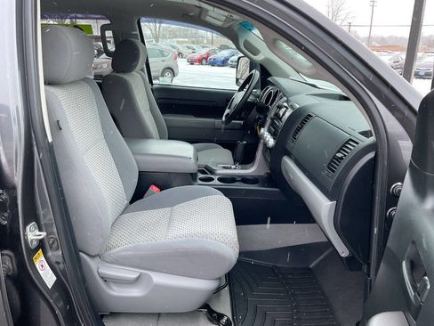 Used 2011 Toyota Tundra 4x4 CrewMax image 36