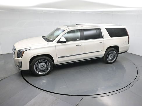 Used 2015 Cadillac Escalade ESV Platinum image 45