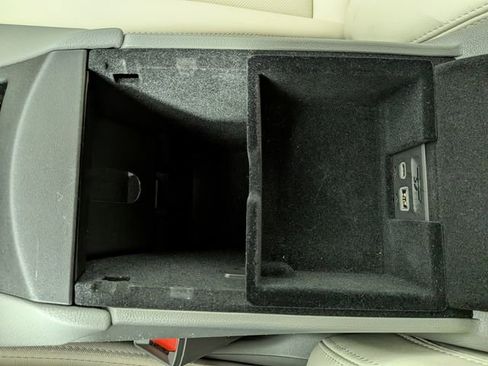 Certified 2023 Cadillac XT5 Premium Luxury AWD/4WD image 23