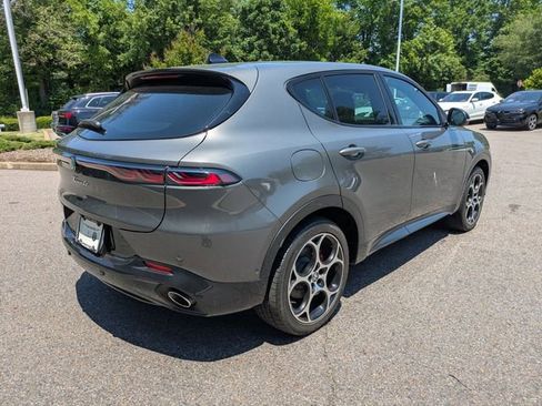 Used 2024 Alfa Romeo Tonale Veloce AWD/4WD image 8