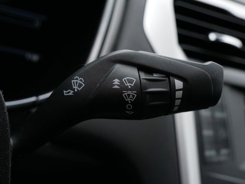 Used 2016 Ford Fusion SE image 31