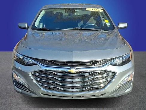 Used 2024 Chevrolet Malibu LT image 2