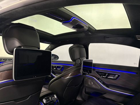 Used 2024 Mercedes-Benz S 63 AMG S w/ Rear Seat Package image 26