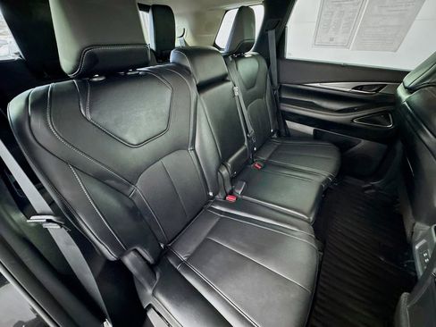 Certified 2026 INFINITI QX60 Luxe w/ Family Package FWD image 30