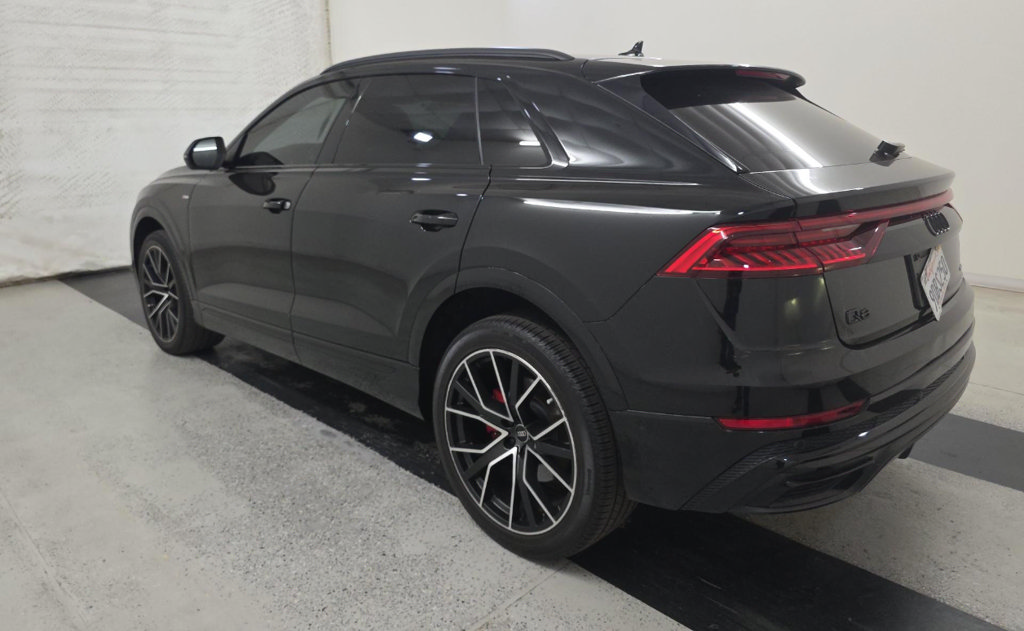 Used 2022 Audi Q8 Premium Plus w/ Premium Plus Package AWD/4WD image 4