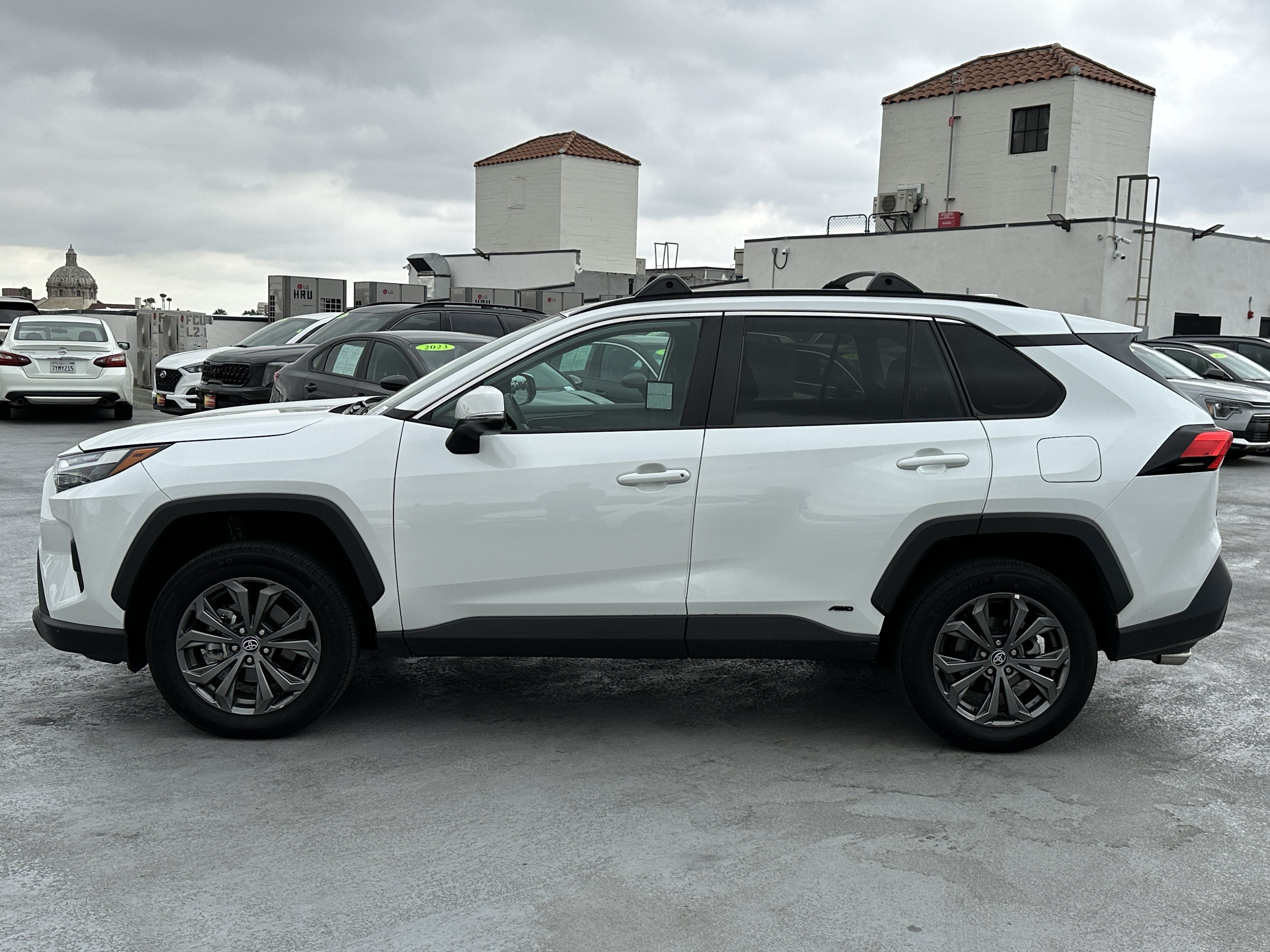 Used 2025 Toyota RAV4 XLE Premium AWD/4WD image 3