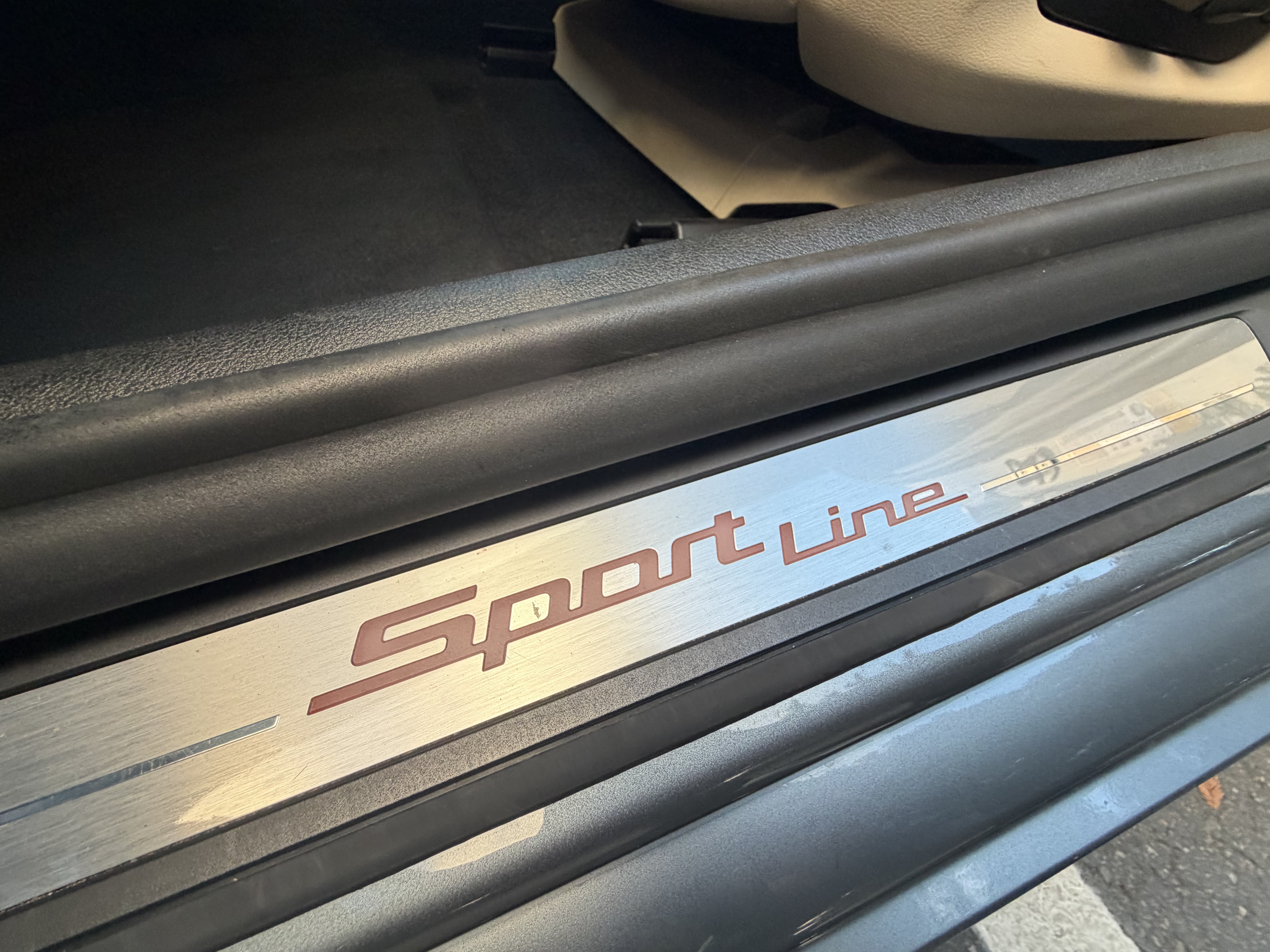 Used 2019 BMW 530i RWD image 13