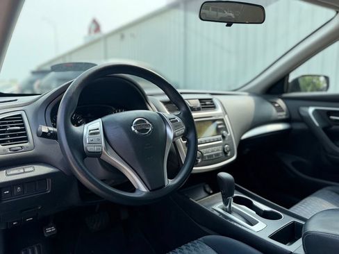 Used 2016 Nissan Altima 2.5 S w/ Power Driver Seat Package FWD image 14