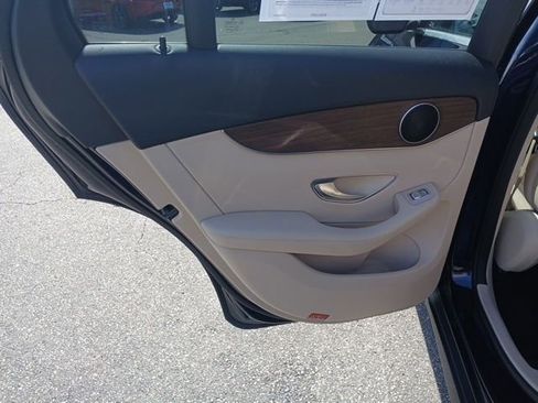 Used 2021 Mercedes-Benz GLC 300 GLC 300 image 22