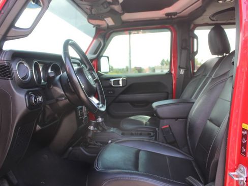 Used 2021 Jeep Wrangler Unlimited Sahara w/ LED Lighting Group AWD/4WD image 21