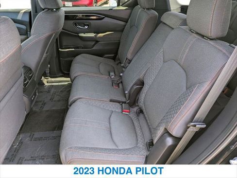 Used 2023 Honda Pilot Sport image 22