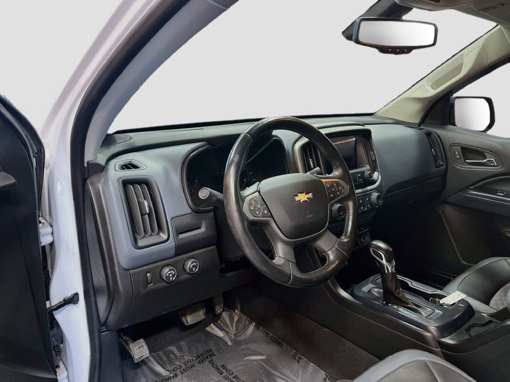 Used 2022 Chevrolet Colorado Z71 AWD/4WD image 9