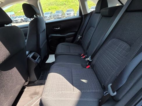 Used 2025 Honda HR-V LX image 11