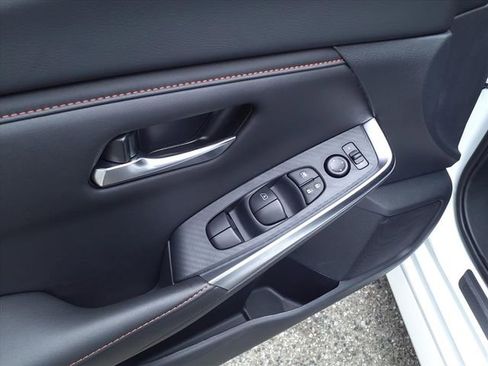 New 2025 Nissan Sentra SR w/ SR Premium Package image 13