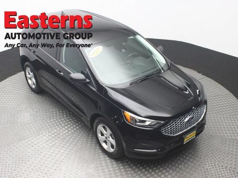 Used 2024 Ford Edge SE w/ Cargo Accessory Package AWD/4WD image 3