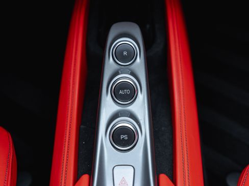 Used 2022 Ferrari F8 Tributo RWD image 58