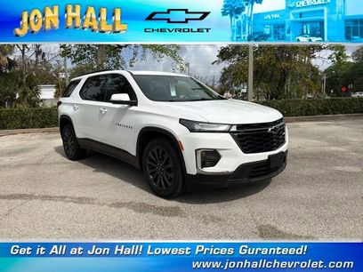 Used 2023 Chevrolet Traverse RS