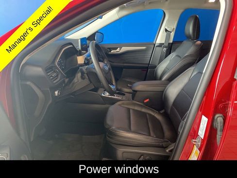 Used 2022 Ford Escape SEL w/ Equipment Group 302A AWD/4WD image 11