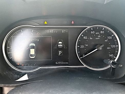Used 2024 Nissan Versa SR FWD image 6