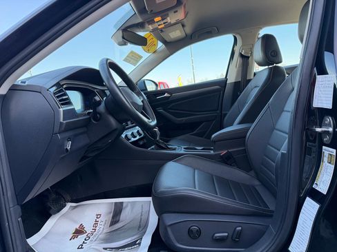 Used 2024 Volkswagen Jetta SE image 13