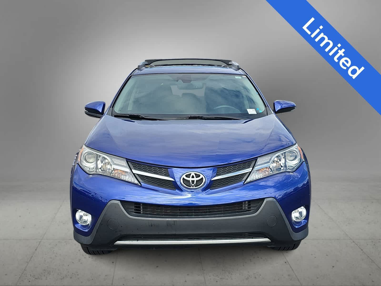 Used 2015 Toyota RAV4 Limited w/ Technology Package AWD/4WD image 3