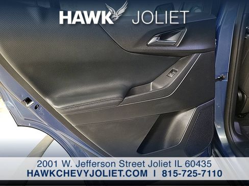 Used 2026 Chevrolet Equinox LT AWD/4WD image 19