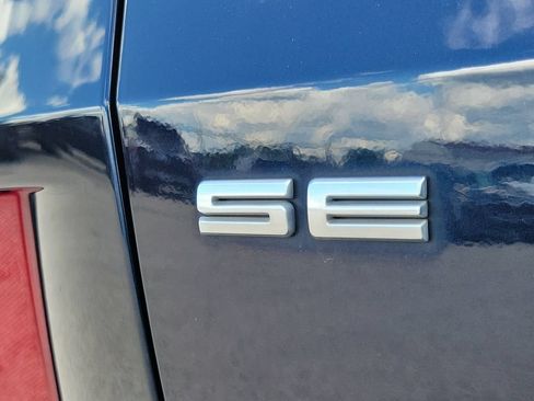 Used 2021 Ford Escape SE w/ Cold Weather Package FWD image 6