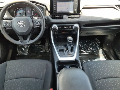 Used 2021 Toyota RAV4 XLE FWD image 12