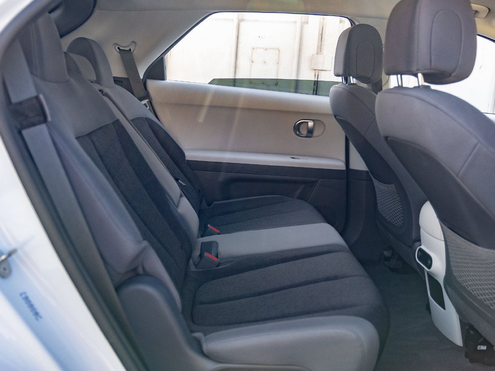 Used 2023 Hyundai Ioniq 5 SE RWD image 27