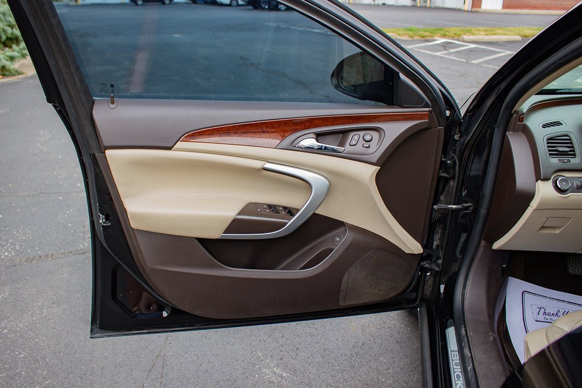Used 2016 Buick Regal AWD image 14