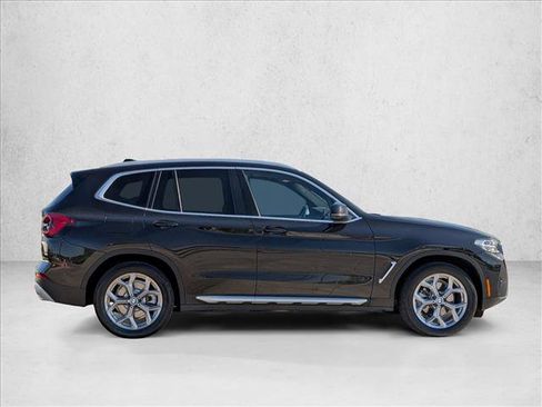 Used 2024 BMW X3 sDrive30i image 4